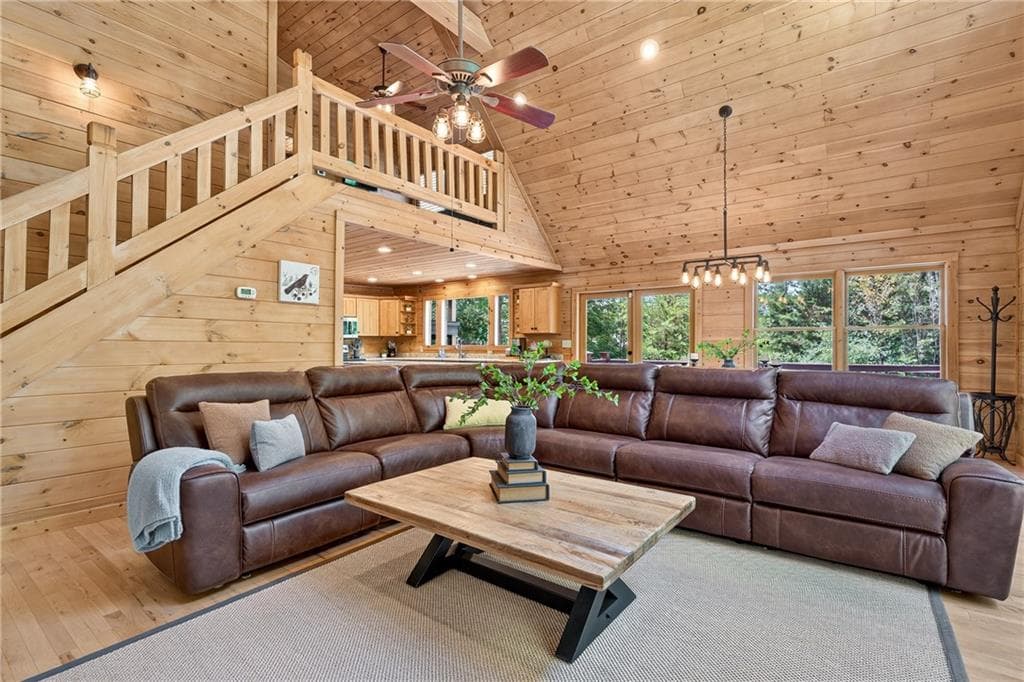 3 bedroom, 4 bathroom, 2,730 sq ft single family residence for sale at 78 Mountain Peaks Lane, Blue Ridge, GA 30513 — photo 6