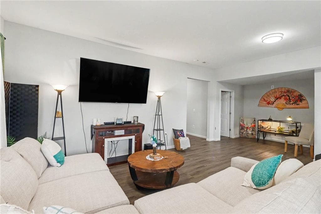 4 bedroom, 2 bathroom, 2,158 sq ft single family residence for sale at 3614 Blacks Bluff Road, Rome, GA 30161 — photo 5