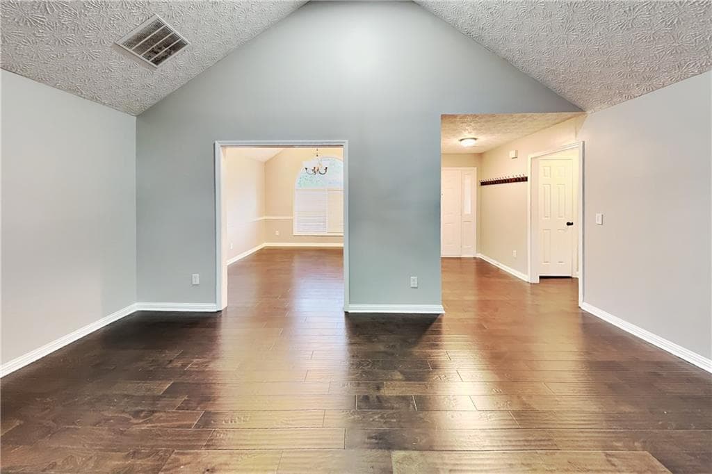 4 bedroom, 2 bathroom, 2,131 sq ft single family residence for rent at 985 Crystal Water Drive, Lawrenceville, GA 30045 for $2,275 a month — photo 3