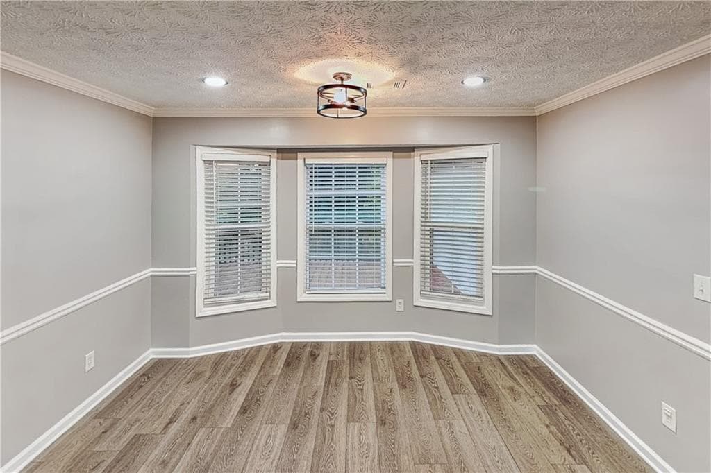 4 bedroom, 2 bathroom, 2,131 sq ft single family residence for rent at 985 Crystal Water Drive, Lawrenceville, GA 30045 for $2,275 a month — photo 4