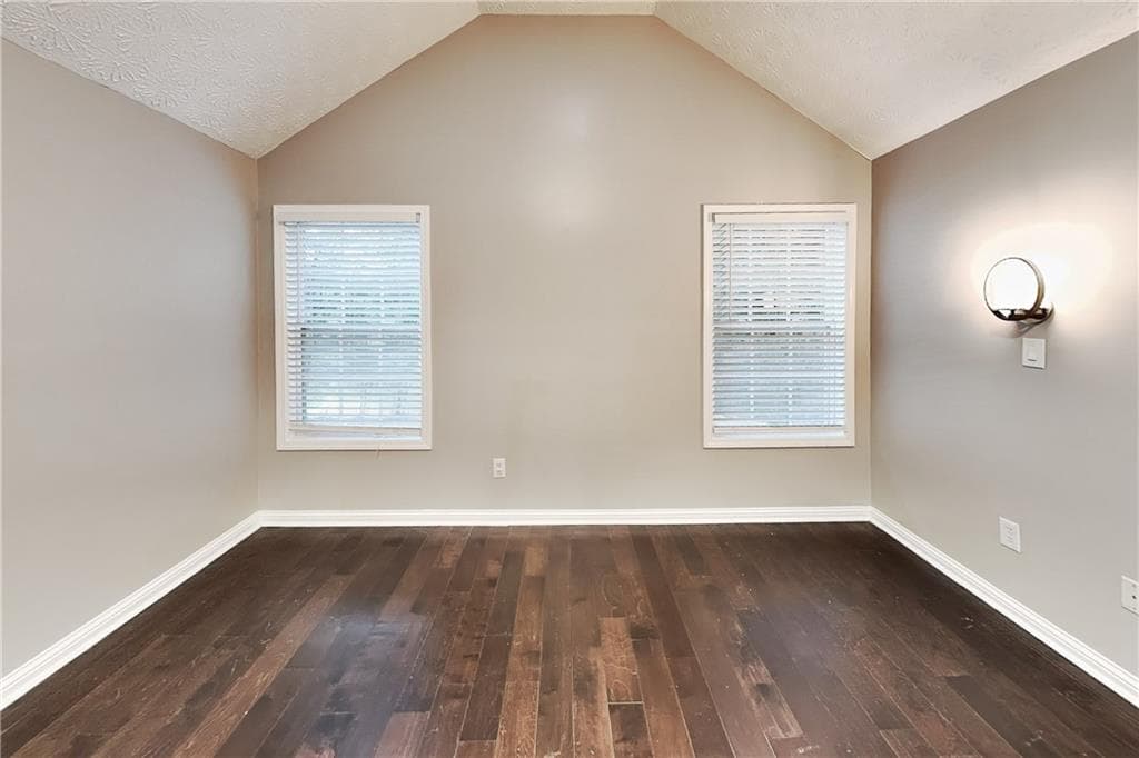 4 bedroom, 2 bathroom, 2,131 sq ft single family residence for rent at 985 Crystal Water Drive, Lawrenceville, GA 30045 for $2,275 a month — photo 6