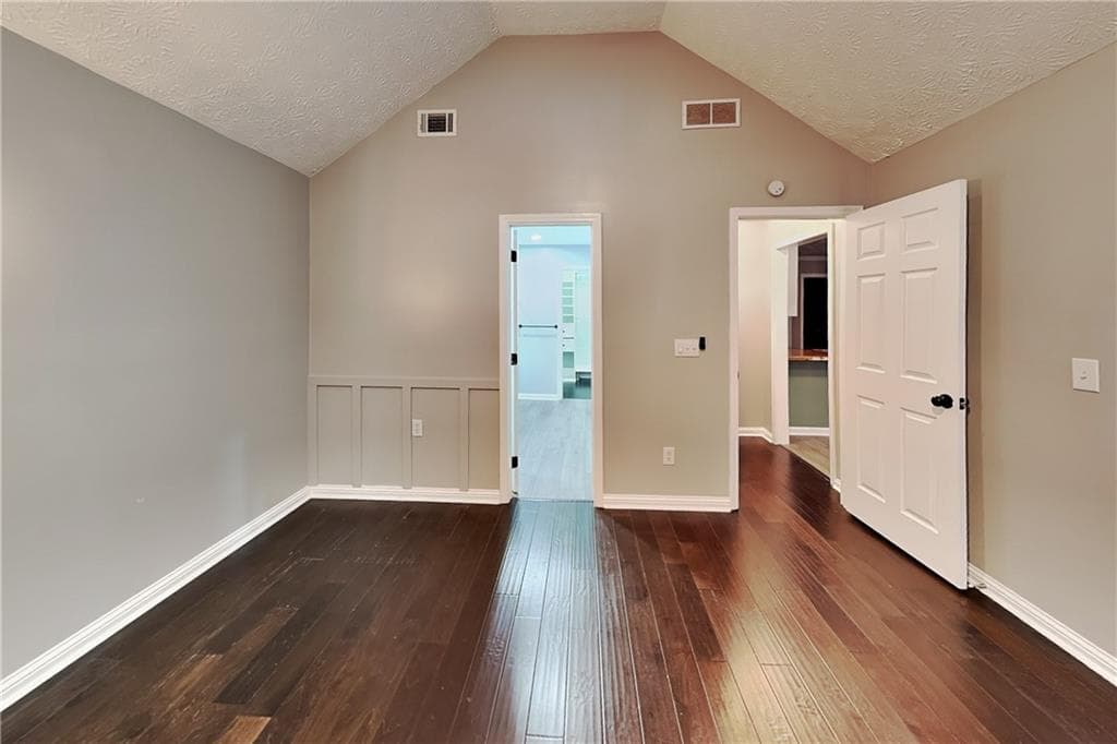 4 bedroom, 2 bathroom, 2,131 sq ft single family residence for rent at 985 Crystal Water Drive, Lawrenceville, GA 30045 for $2,275 a month — photo 7