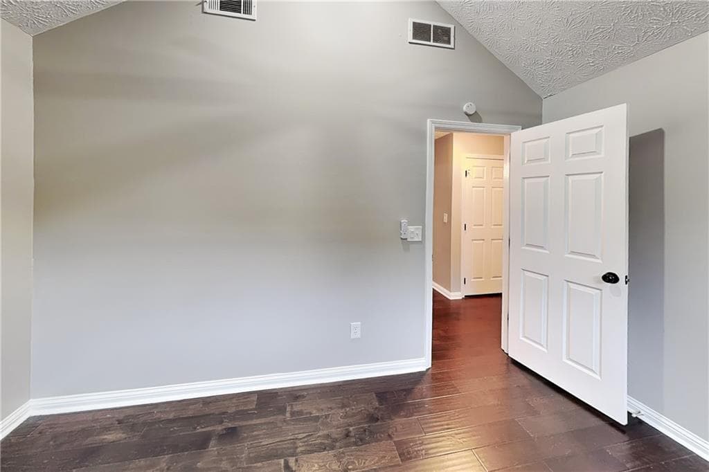 4 bedroom, 2 bathroom, 2,131 sq ft single family residence for rent at 985 Crystal Water Drive, Lawrenceville, GA 30045 for $2,275 a month — photo 10