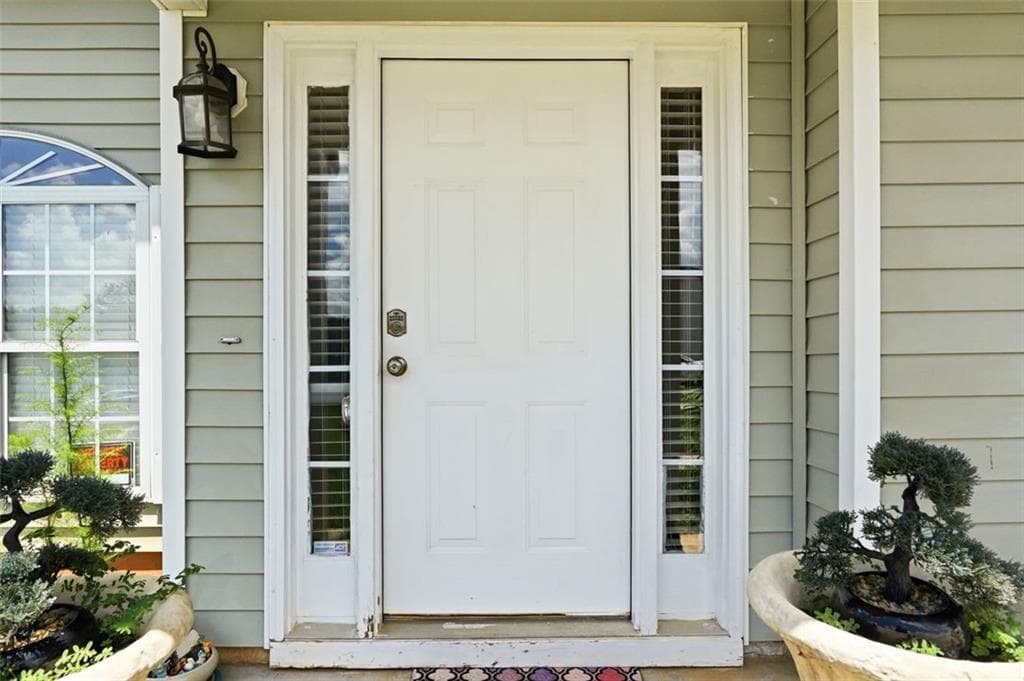 3 bedroom, 2 bathroom, 1,419 sq ft single family residence for sale at 1016 Meadow Glen Circle, Fairburn, GA 30213 — photo 3