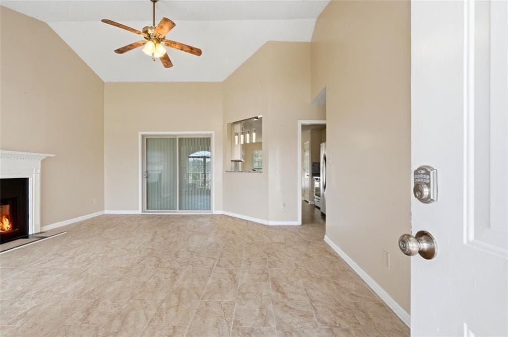 3 bedroom, 2 bathroom, 1,419 sq ft single family residence for sale at 1016 Meadow Glen Circle, Fairburn, GA 30213 — photo 5