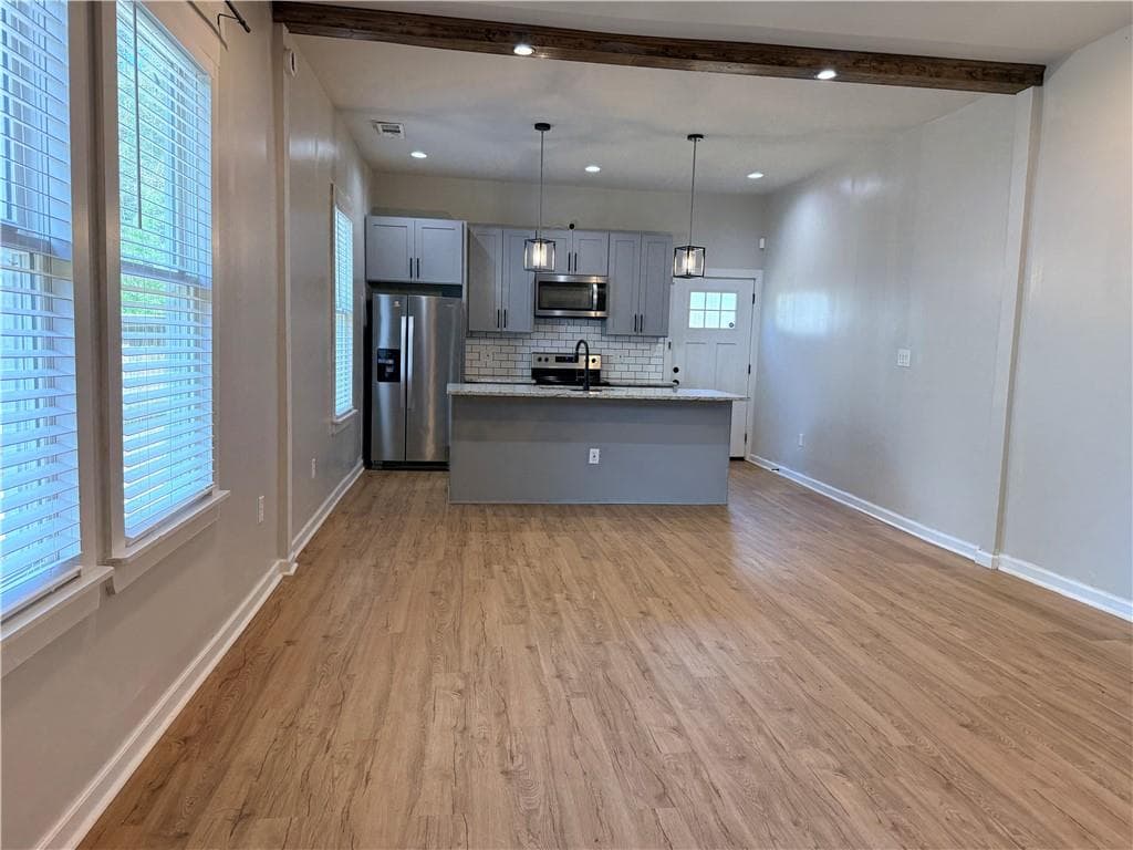 3 bedroom, 2 bathroom, 1,405 sq ft single family residence for rent at 31 Mildred Place, Atlanta, GA 30318 for $2,100 a month — photo 4
