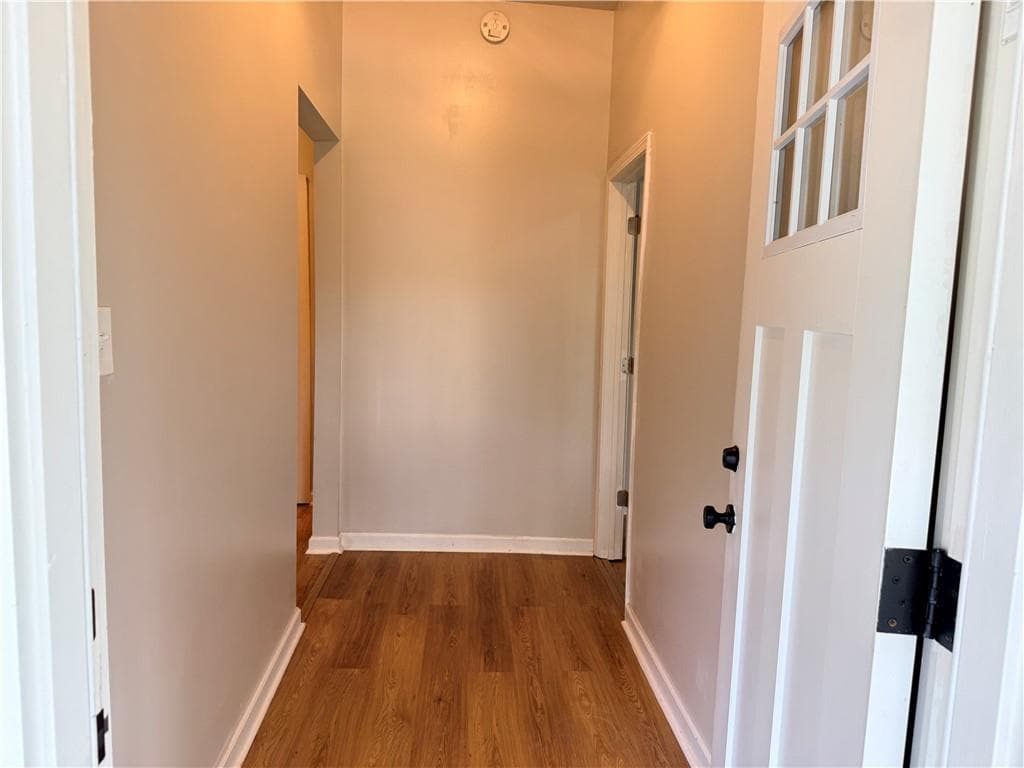 3 bedroom, 2 bathroom, 1,405 sq ft single family residence for rent at 31 Mildred Place, Atlanta, GA 30318 for $2,100 a month — photo 10