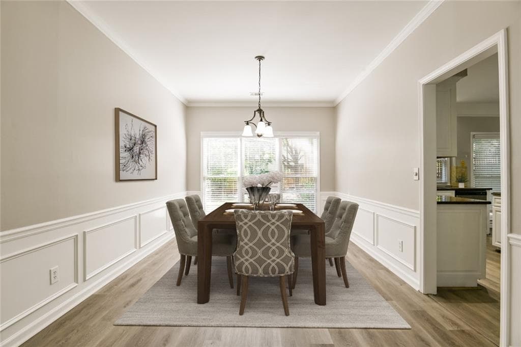 4 bedroom, 3 bathroom, 2,216 sq ft single family residence for sale at 185 Gainford Court, Johns Creek, GA 30097 — photo 7