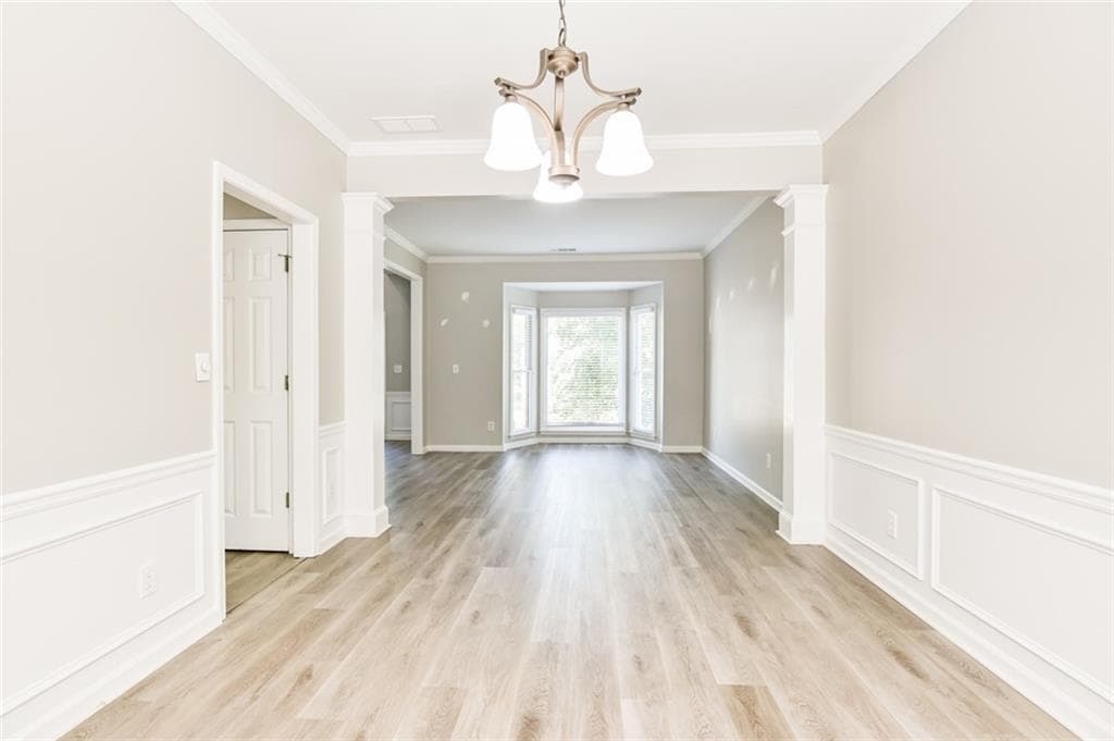 4 bedroom, 3 bathroom, 2,216 sq ft single family residence for sale at 185 Gainford Court, Johns Creek, GA 30097 — photo 9