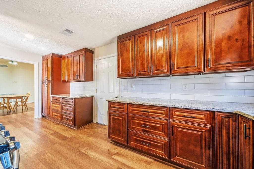 4 bedroom, 3 bathroom, 2,000 sq ft single family residence for sale at 3755 Station Drive, Kennesaw, GA 30144 — photo 6