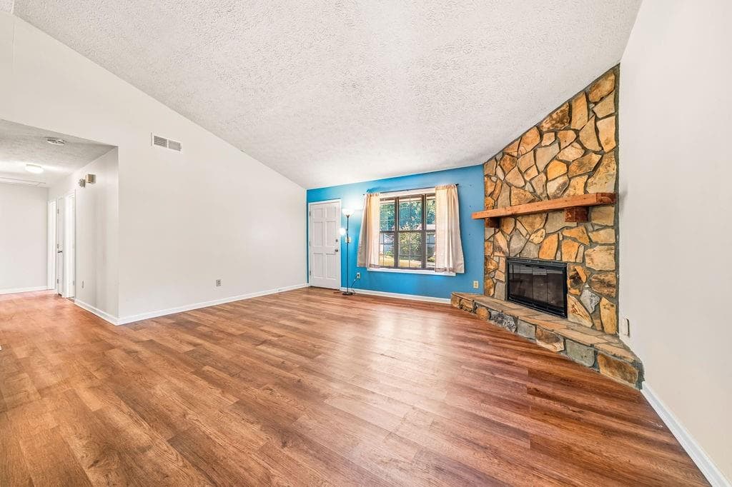 4 bedroom, 3 bathroom, 2,000 sq ft single family residence for sale at 3755 Station Drive, Kennesaw, GA 30144 — photo 4