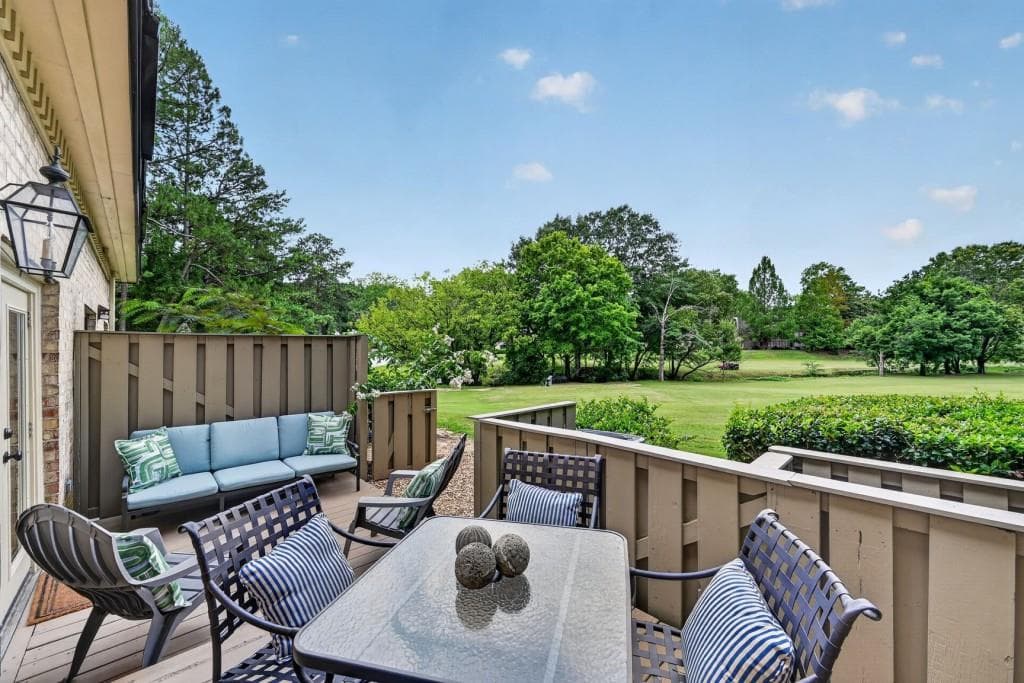2 bedroom, 3 bathroom, 1,288 sq ft condominium for sale at 115 Elysian Way, Atlanta, GA 30327 — photo 2