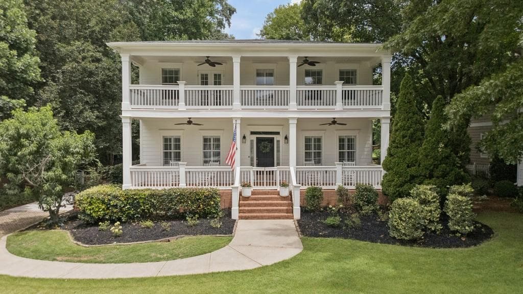 4 bedroom, 4 bathroom, 2,991 sq ft single family residence sold at 1875 La Dawn Lane, Atlanta, GA 30318