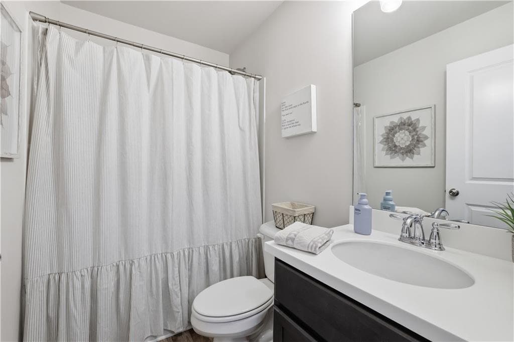 4 bedroom, 3 bathroom, 2,525 sq ft single family residence for sale at 4450 Madison Hall Drive, Cumming, GA 30028 — photo 9