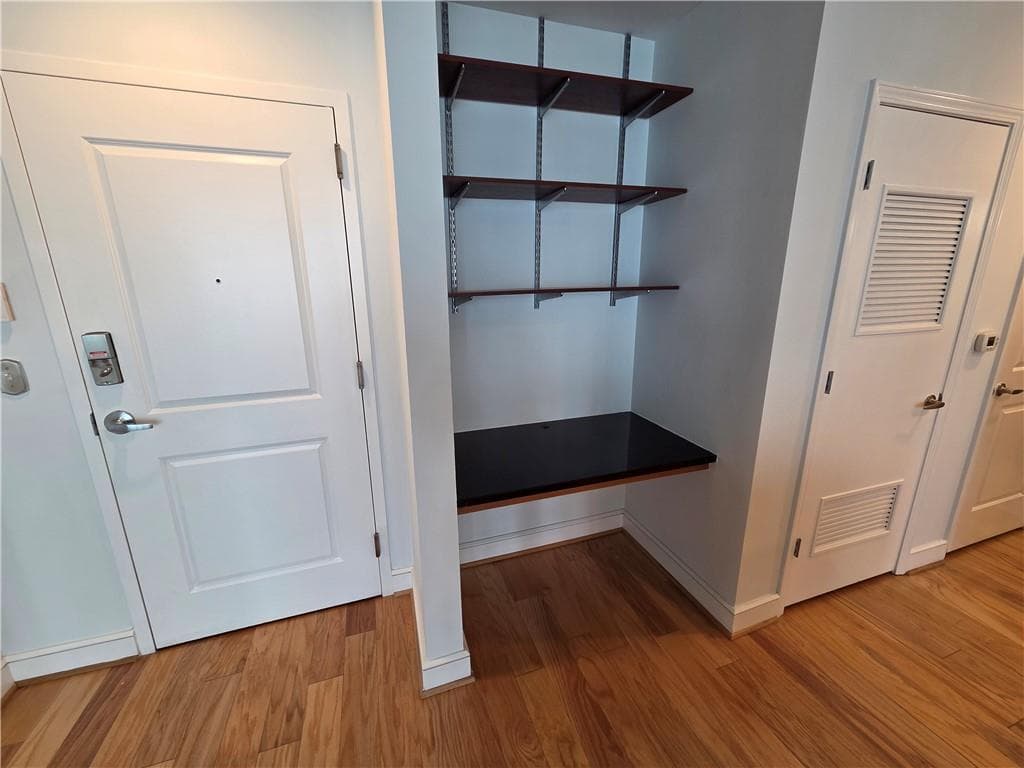 1 bedroom, 1 bathroom, 866 sq ft condominium for rent at 44 Peachtree Place 730, Atlanta, GA 30309 for $1,895 a month — photo 6