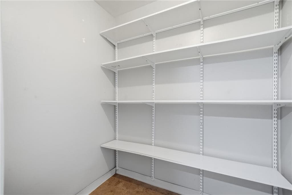 1 bedroom, 1 bathroom, 850 sq ft condominium for sale at 215 Piedmont Avenue 2002, Atlanta, GA 30308 — photo 10