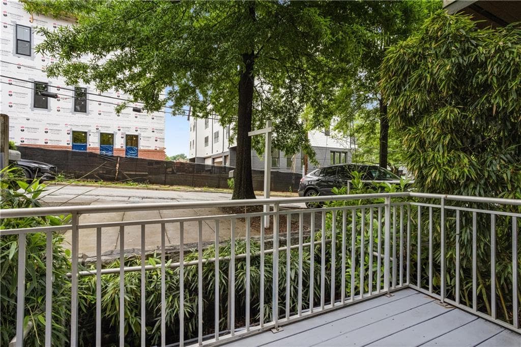 2 bedroom, 4 bathroom townhouse for sale at 1590 Tallulah Street, Atlanta, GA 30318 — photo 5