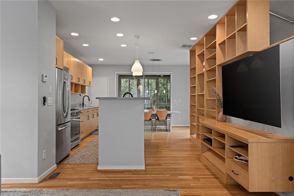 2 bedroom, 4 bathroom townhouse for sale at 1590 Tallulah Street, Atlanta, GA 30318 — photo 8