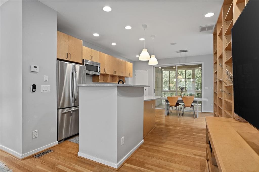 2 bedroom, 4 bathroom townhouse for sale at 1590 Tallulah Street, Atlanta, GA 30318 — photo 9