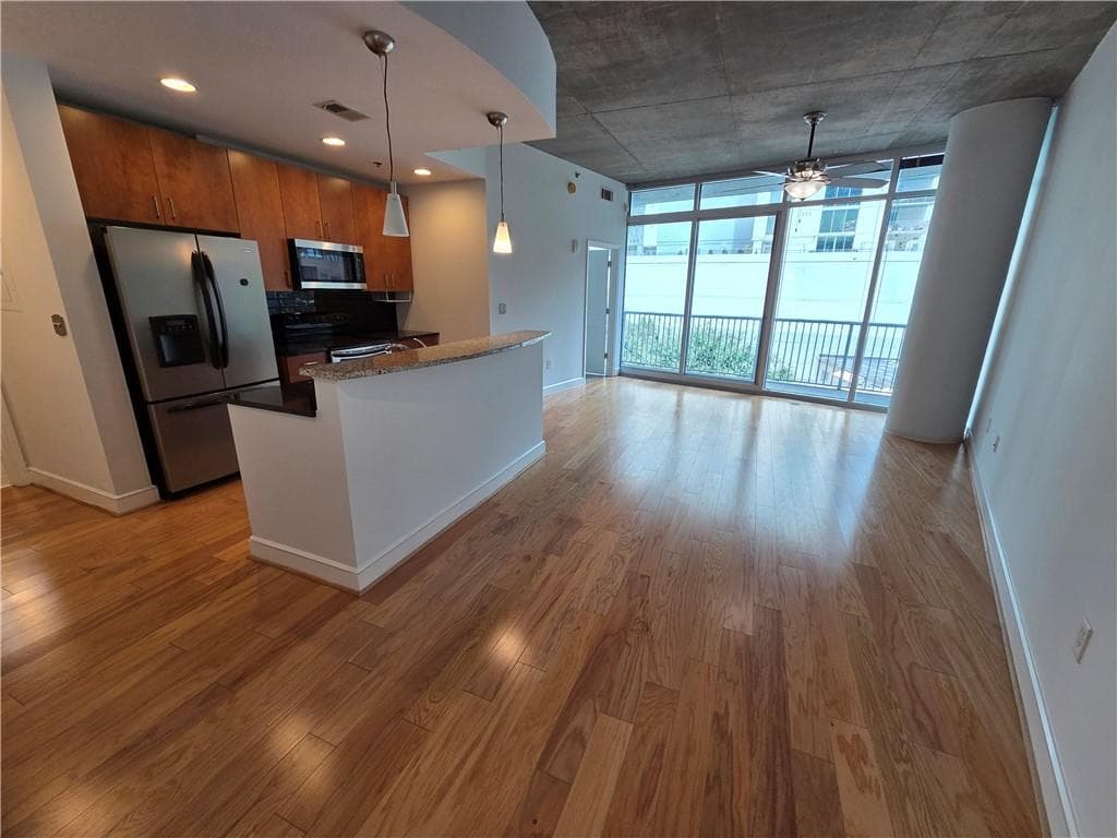 1 bedroom, 1 bathroom, 866 sq ft condominium for rent at 44 Peachtree Place 730, Atlanta, GA 30309 for $1,895 a month — photo 1 of 30