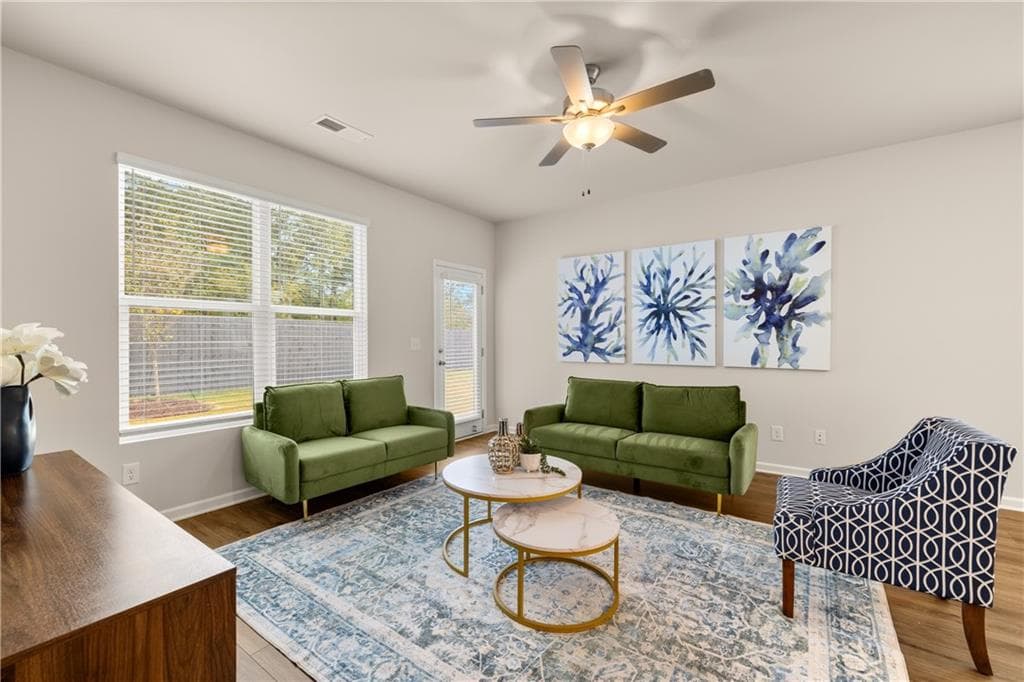 3 bedroom, 3 bathroom, 1,991 sq ft single family residence under contract at 1256 Riverstone Road, Jonesboro, GA 30238 — photo 7