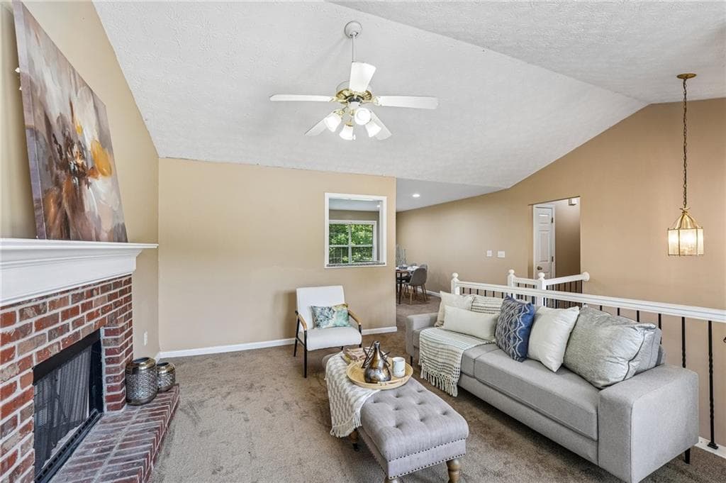 3 bedroom, 2 bathroom, 1,269 sq ft single family residence under contract at 1036 Pepper Circle, Acworth, GA 30101 — photo 3