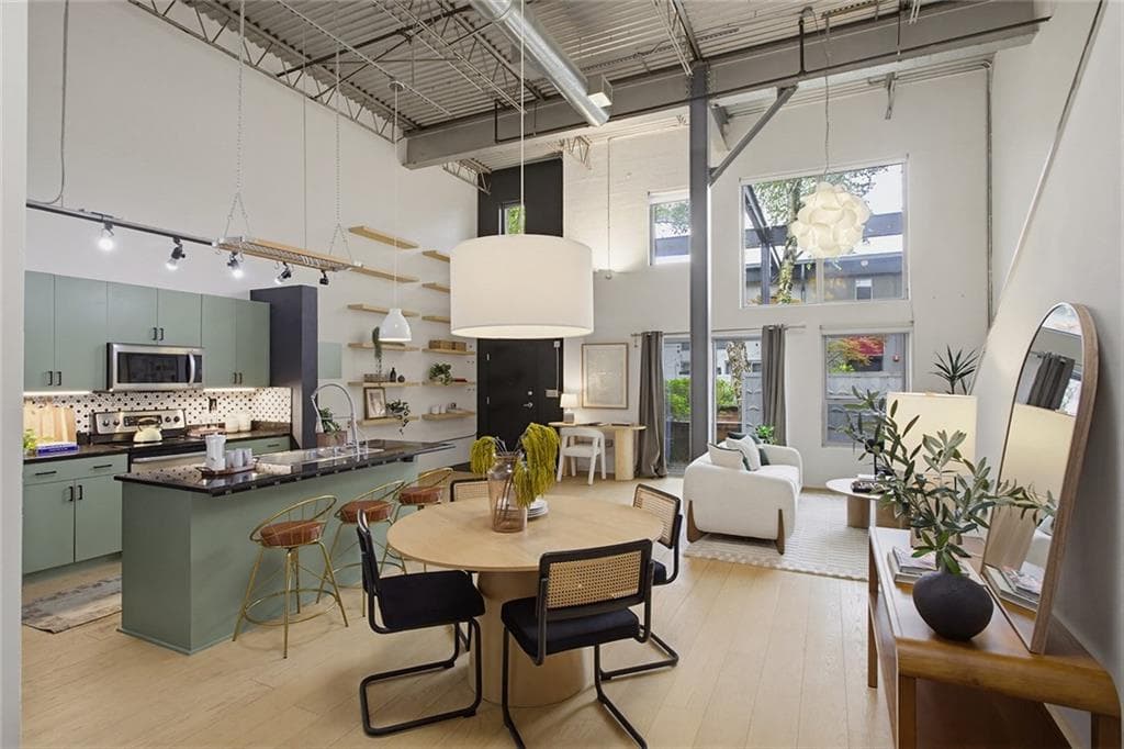 2 bedroom, 2 bathroom, 1,354 sq ft condominium for sale at 195 Arizona Avenue 121, Atlanta, GA 30307 — photo 6
