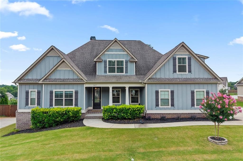 5 bedroom, 3 bathroom, 3,100 sq ft single family residence for sale at 1627 Highland Creek Drive, Monroe, GA 30656