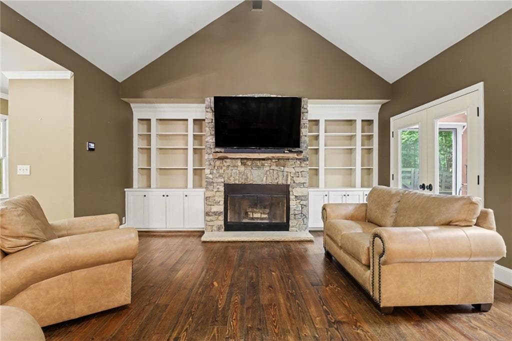 4 bedroom, 3 bathroom, 2,518 sq ft single family residence for sale at 3830 Chattahoochee Road, Cumming, GA 30041 — photo 9