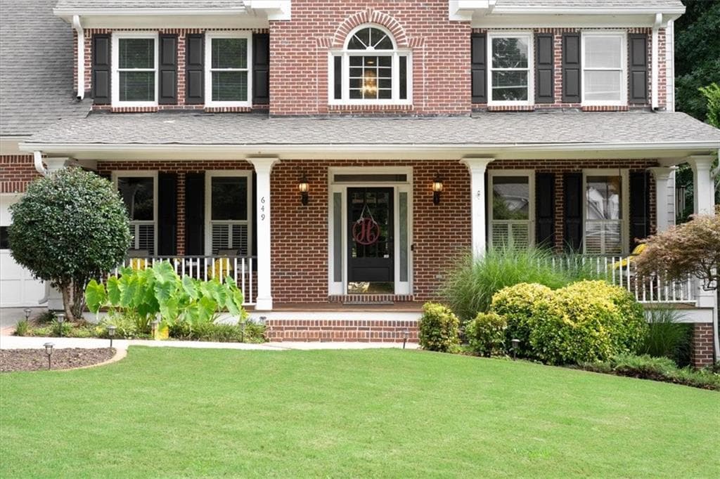 5 bedroom, 4 bathroom, 4,652 sq ft single family residence for sale at 649 Goldenwood Court, Powder Springs, GA 30127 — photo 3
