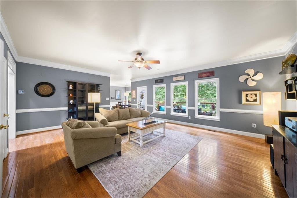 5 bedroom, 4 bathroom, 4,652 sq ft single family residence for sale at 649 Goldenwood Court, Powder Springs, GA 30127 — photo 10