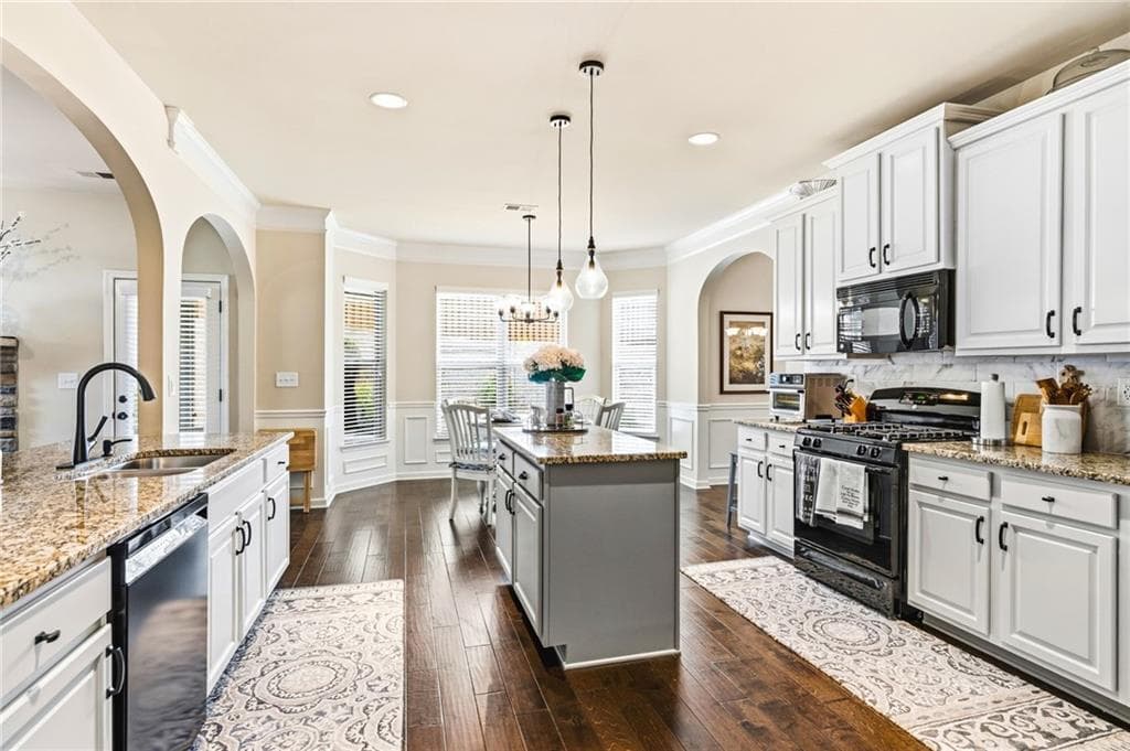 4 bedroom, 3 bathroom, 3,030 sq ft single family residence under contract at 1675 Walking Horse Trail, Cumming, GA 30041 — photo 10