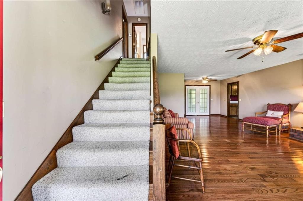 3 bedroom, 2 bathroom, 2,200 sq ft single family residence under contract at 114 Marlow Road, Maysville, GA 30558 — photo 5