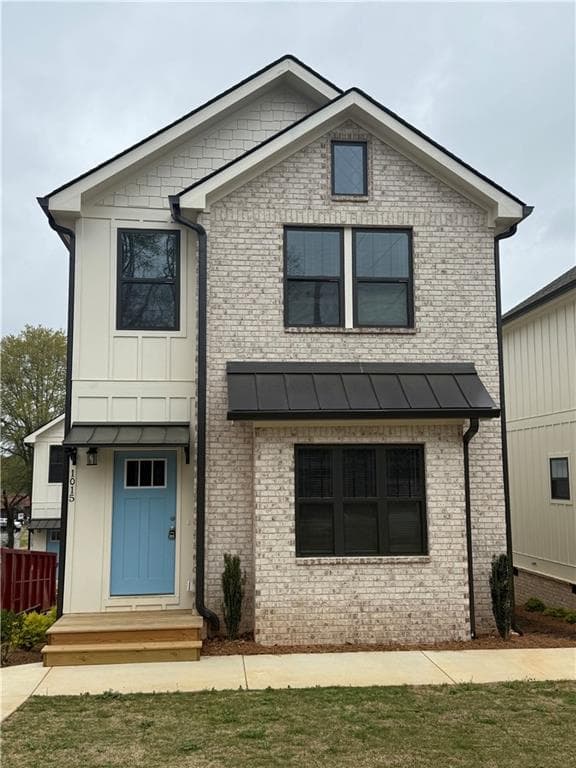 3 bedroom, 2 bathroom single family residence for rent at 1027 Park Hill Drive, Gainesville, GA 30501 for $1,895 a month