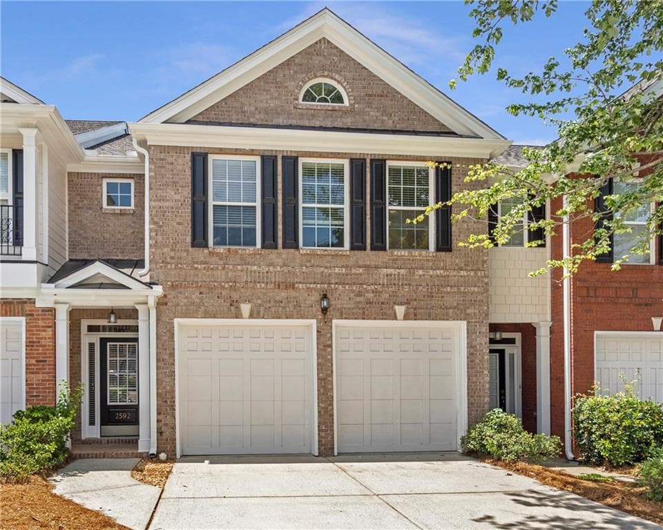 3 bedroom, 3 bathroom, 2,066 sq ft townhouse for sale at 2592 Gadsen Walk, Duluth, GA 30097