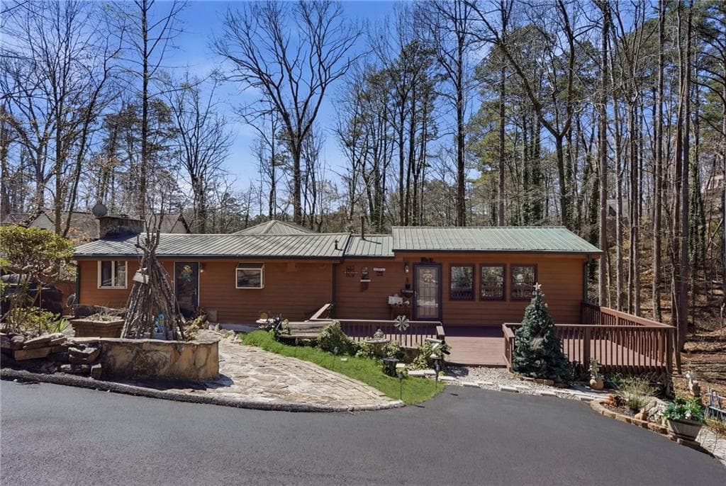 4 bedroom, 2 bathroom single family residence for sale at 6010 Pilgrim Point Circle, Cumming, GA 30041 — photo 7
