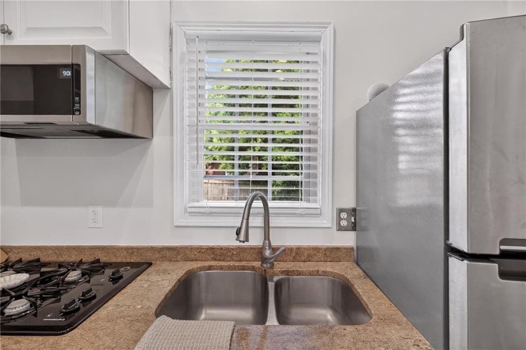 2 bedroom, 2 bathroom, 1,504 sq ft single family residence for sale at 254 Litchfield Street, Rockmart, GA 30153 — photo 10