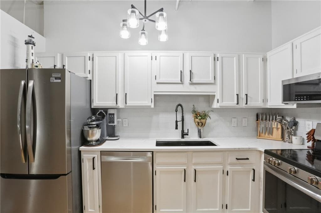 1 bedroom, 1 bathroom, 591 sq ft condominium for sale at 32 Peachtree Street 1101, Atlanta, GA 30303 — photo 7
