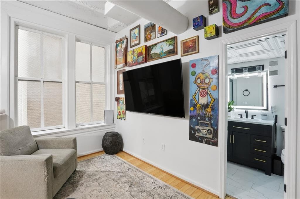 1 bedroom, 1 bathroom, 591 sq ft condominium for sale at 32 Peachtree Street 1101, Atlanta, GA 30303 — photo 10