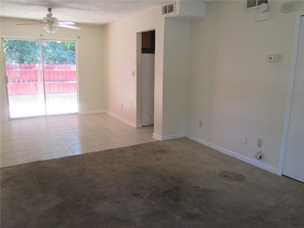 2 bedroom, 2 bathroom, 750 sq ft condominium under contract at 4701 Flat Shoals Road 39G, Union City, GA 30291 — photo 9
