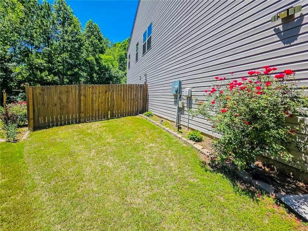 5 bedroom, 3 bathroom, 3,268 sq ft single family residence for sale at 105 Arbor Creek Way, Dallas, GA 30157 — photo 3