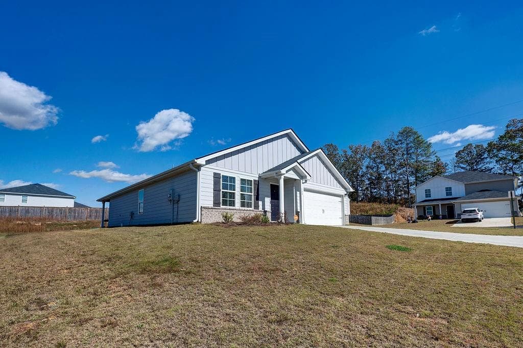 4 bedroom, 2 bathroom, 1,544 sq ft single family residence under contract at 500 Pemberton Street, Kingston, GA 30145