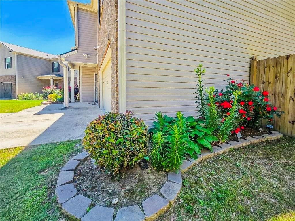 5 bedroom, 3 bathroom, 3,268 sq ft single family residence for sale at 105 Arbor Creek Way, Dallas, GA 30157 — photo 4