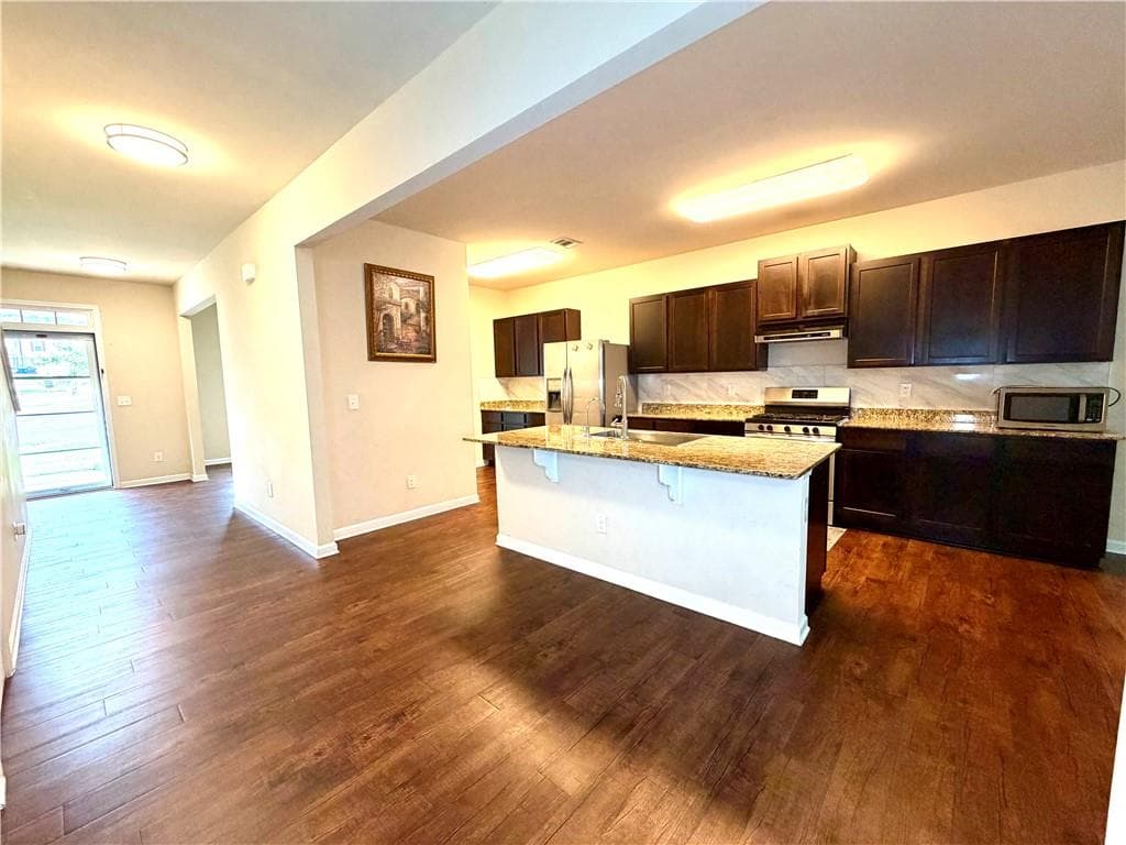 5 bedroom, 3 bathroom, 3,268 sq ft single family residence for sale at 105 Arbor Creek Way, Dallas, GA 30157 — photo 8