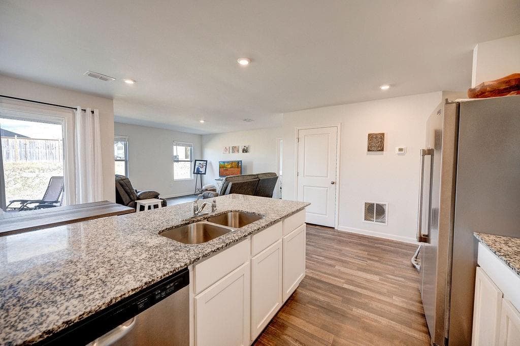 4 bedroom, 2 bathroom, 1,544 sq ft single family residence under contract at 500 Pemberton Street, Kingston, GA 30145 — photo 7