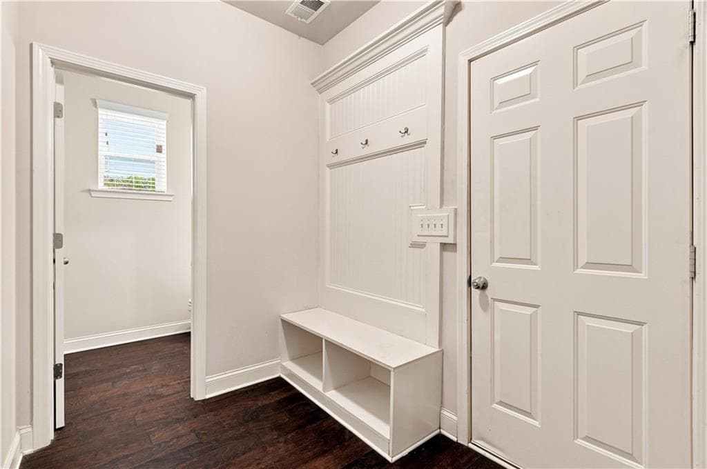 4 bedroom, 3 bathroom, 2,774 sq ft single family residence for sale at 6323 Oakwell Place, Fairburn, GA 30213 — photo 6