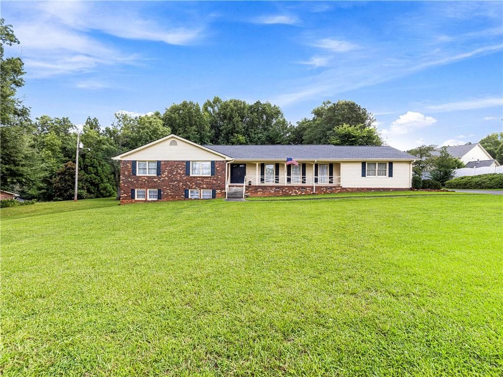 3 bedroom, 2 bathroom, 2,213 sq ft single family residence for sale at 2405 Post Oak Tritt Road, Marietta, GA 30062