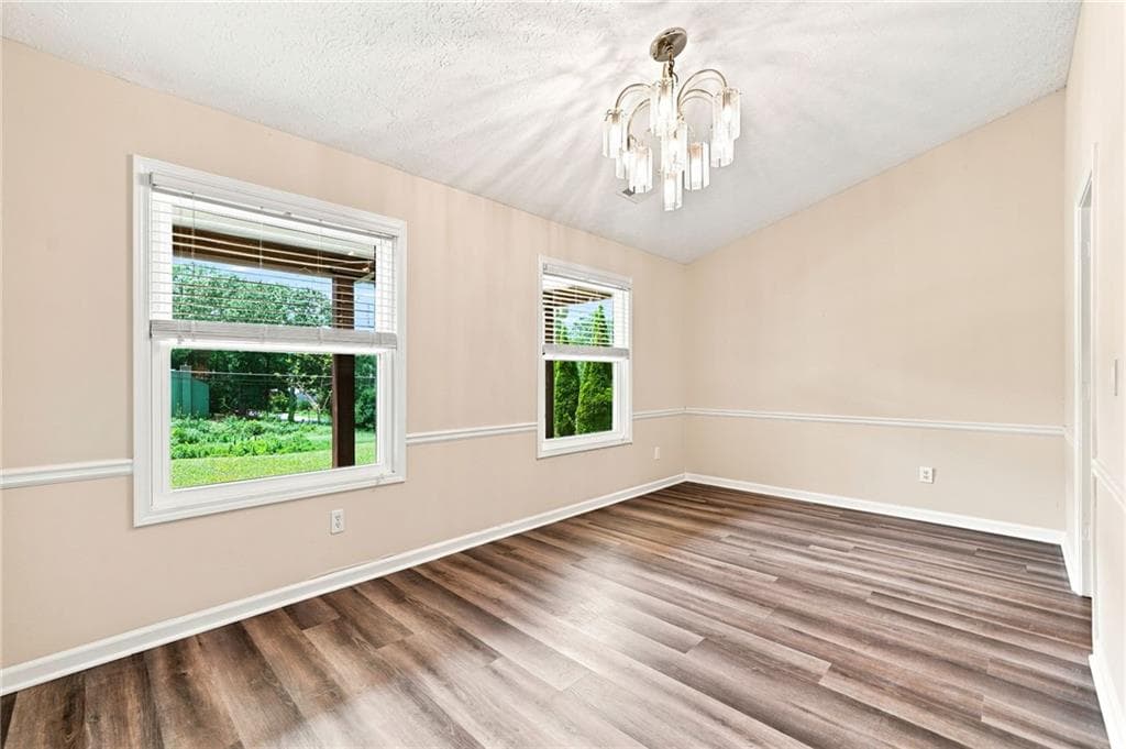 3 bedroom, 2 bathroom, 1,740 sq ft single family residence for sale at 117 River Oaks Drive, Woodstock, GA 30188 — photo 8