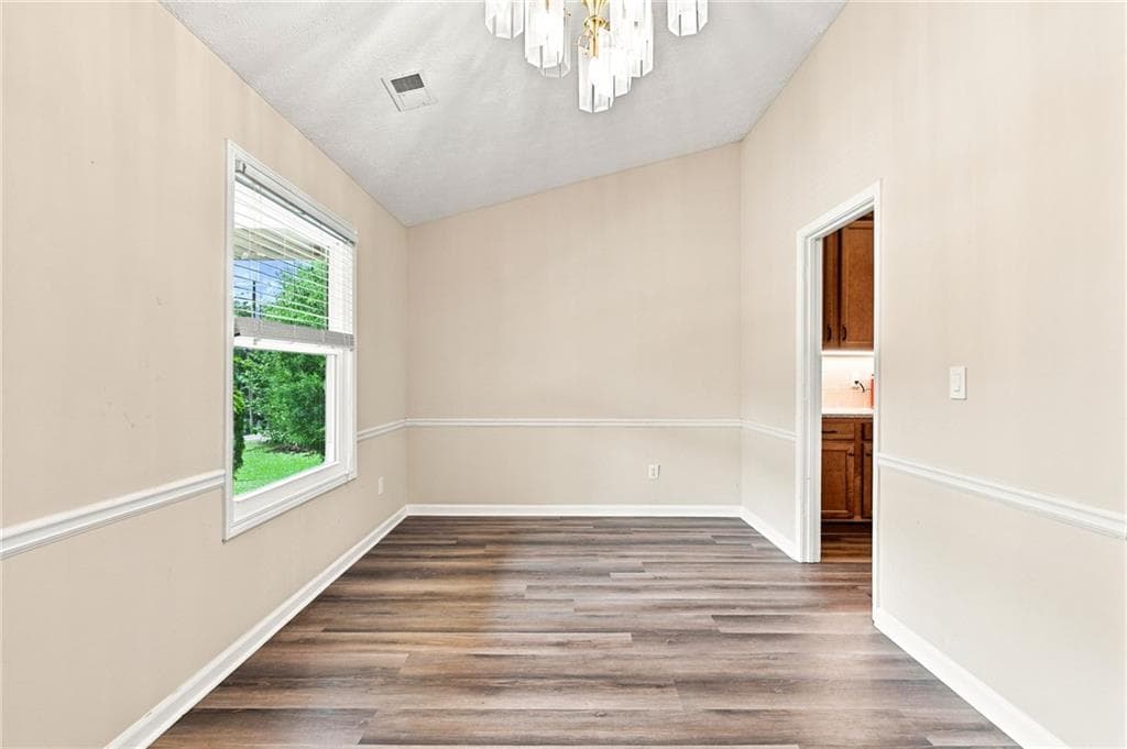 3 bedroom, 2 bathroom, 1,740 sq ft single family residence for sale at 117 River Oaks Drive, Woodstock, GA 30188 — photo 9