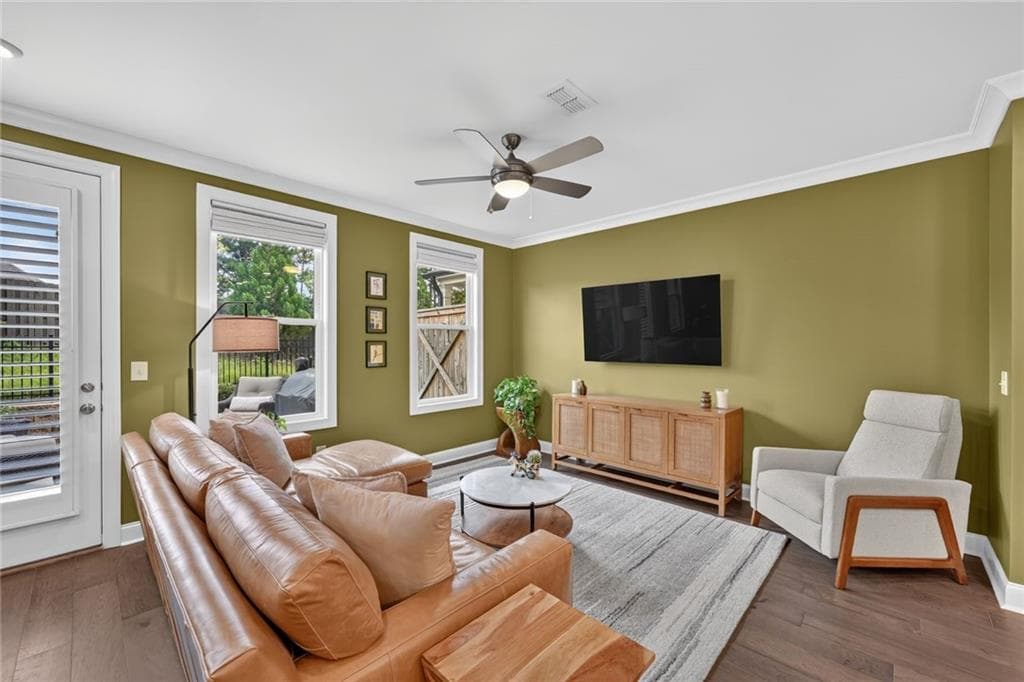 3 bedroom, 3 bathroom, 1,852 sq ft townhouse for sale at 1409 Casteel Lake Lane, Buford, GA 30518 — photo 4